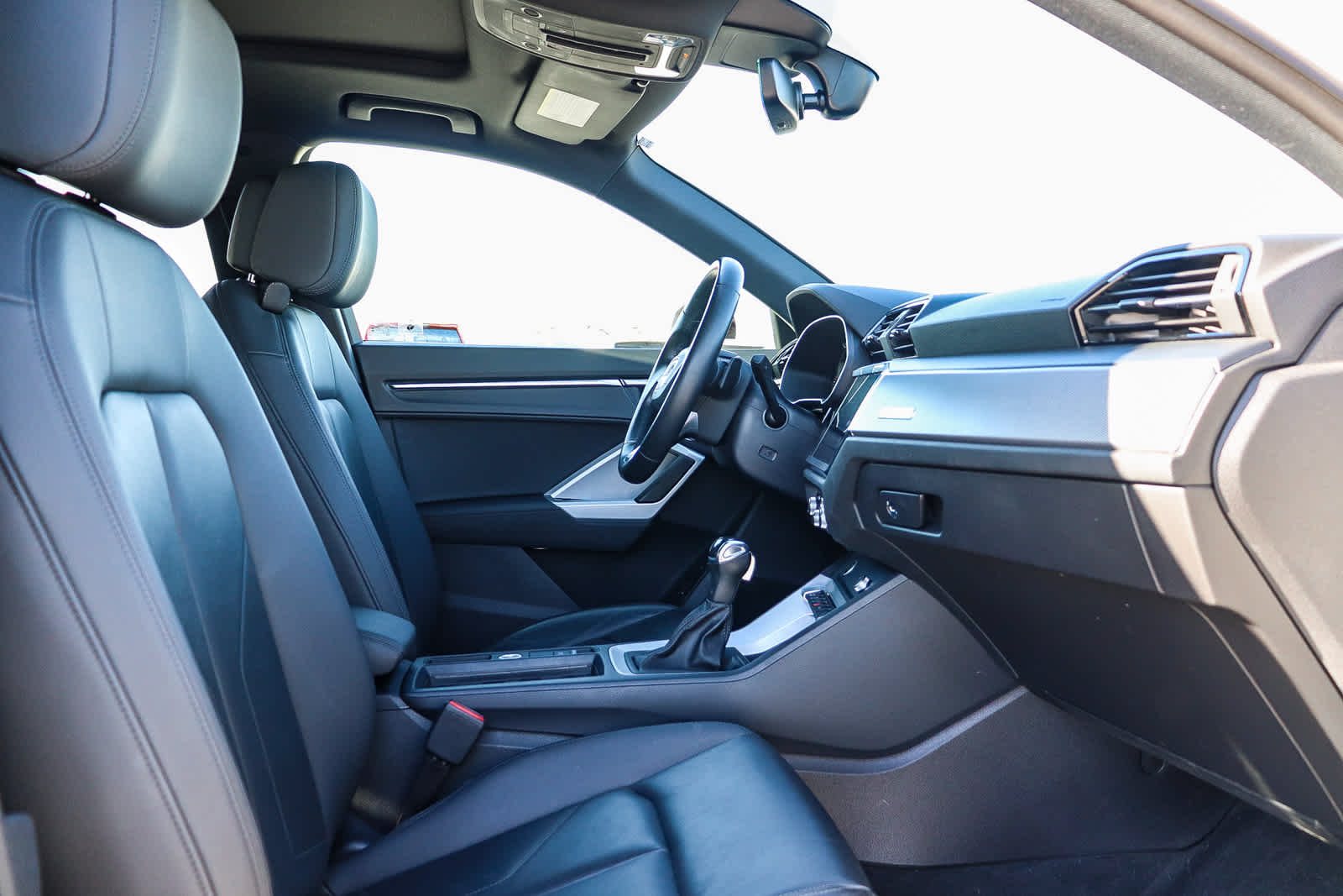 Thumbnail: 2022 Audi Q3 - 23