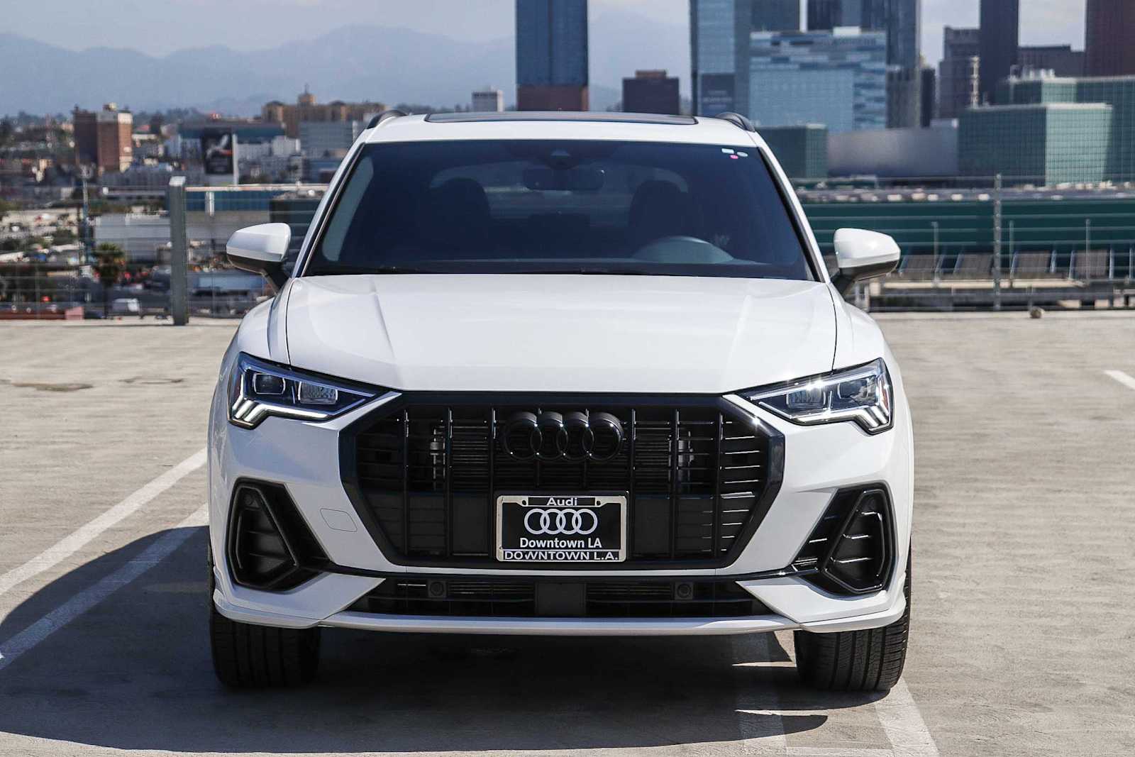 Thumbnail: 2025 Audi Q3 - 2