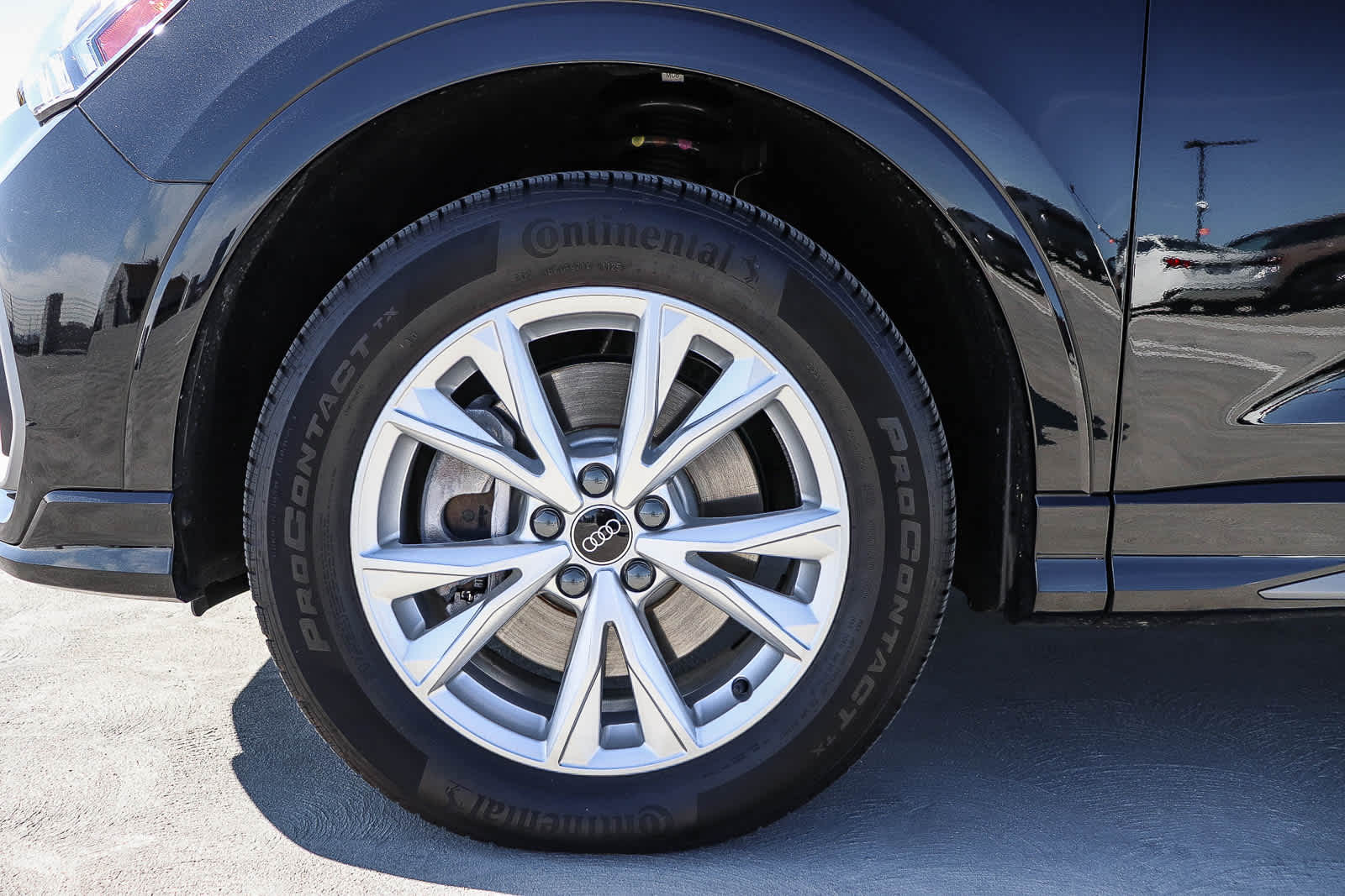 Thumbnail: 2025 Audi Q3 - 14