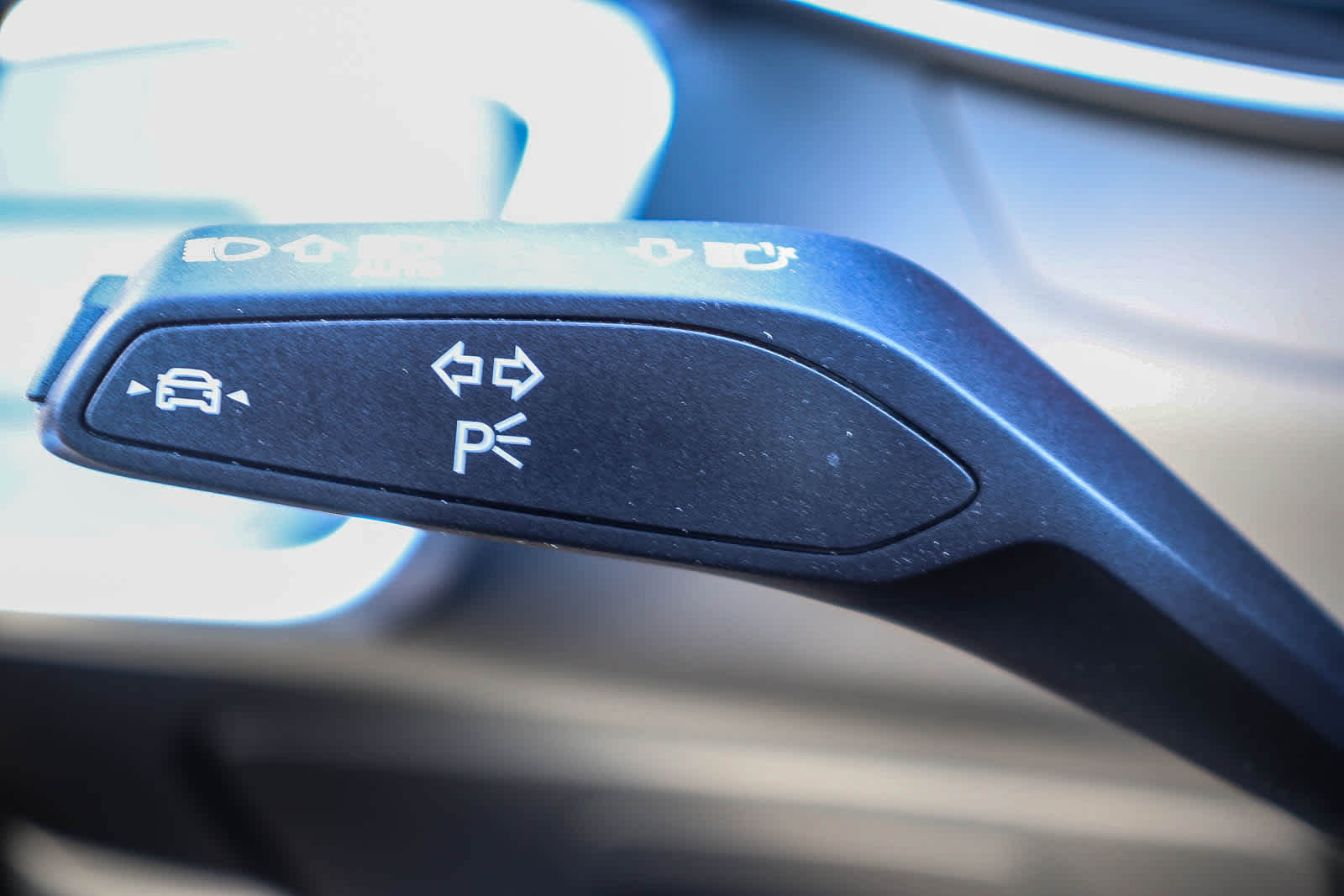 Thumbnail: 2025 Audi RS 6 - 34