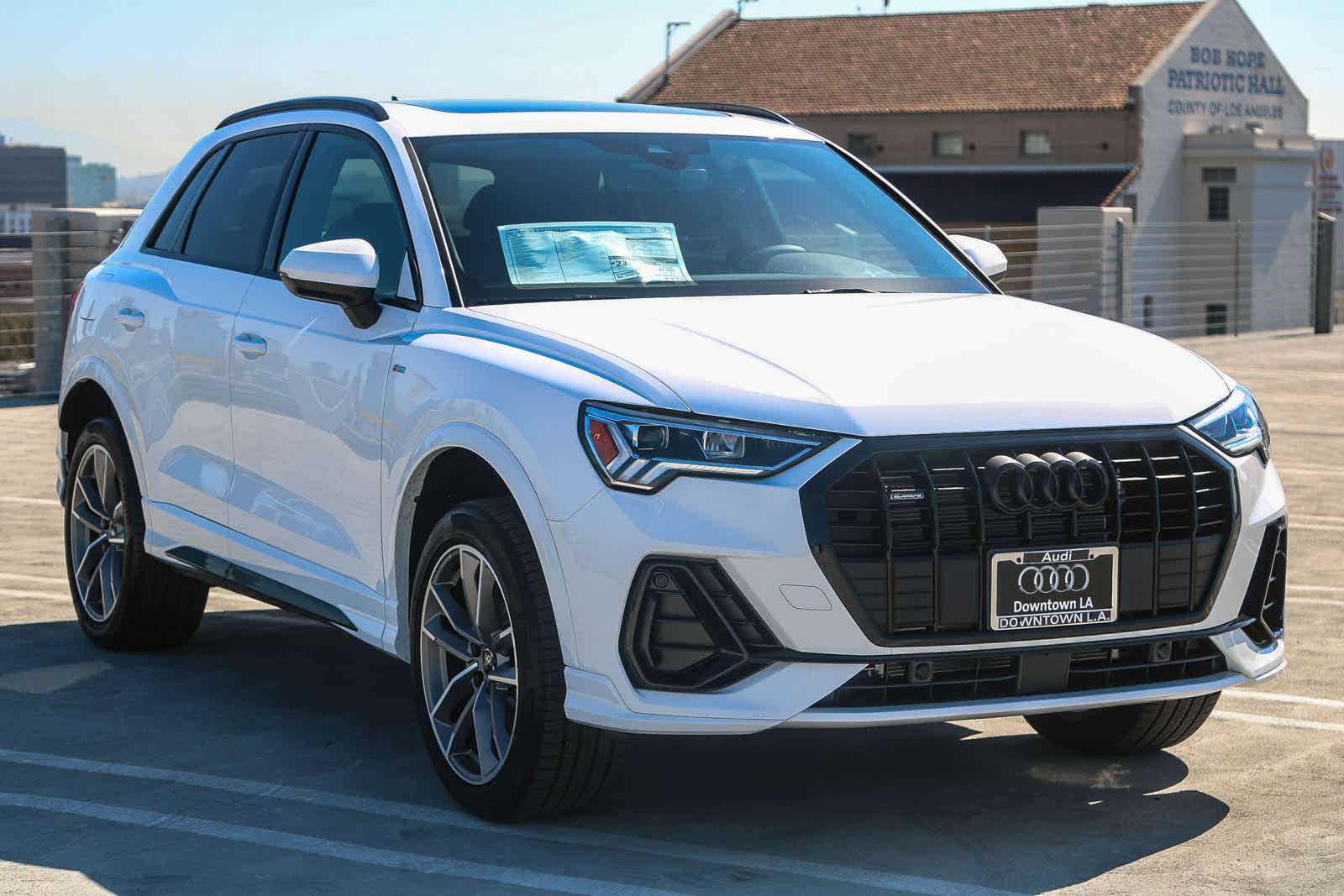 Thumbnail: 2025 Audi Q3 - 3