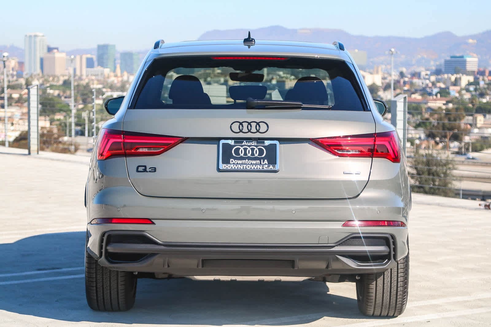 Thumbnail: 2025 Audi Q3 - 9