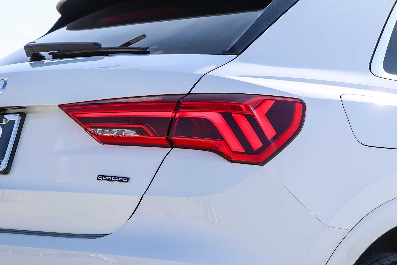 Thumbnail: 2023 Audi Q3 - 10
