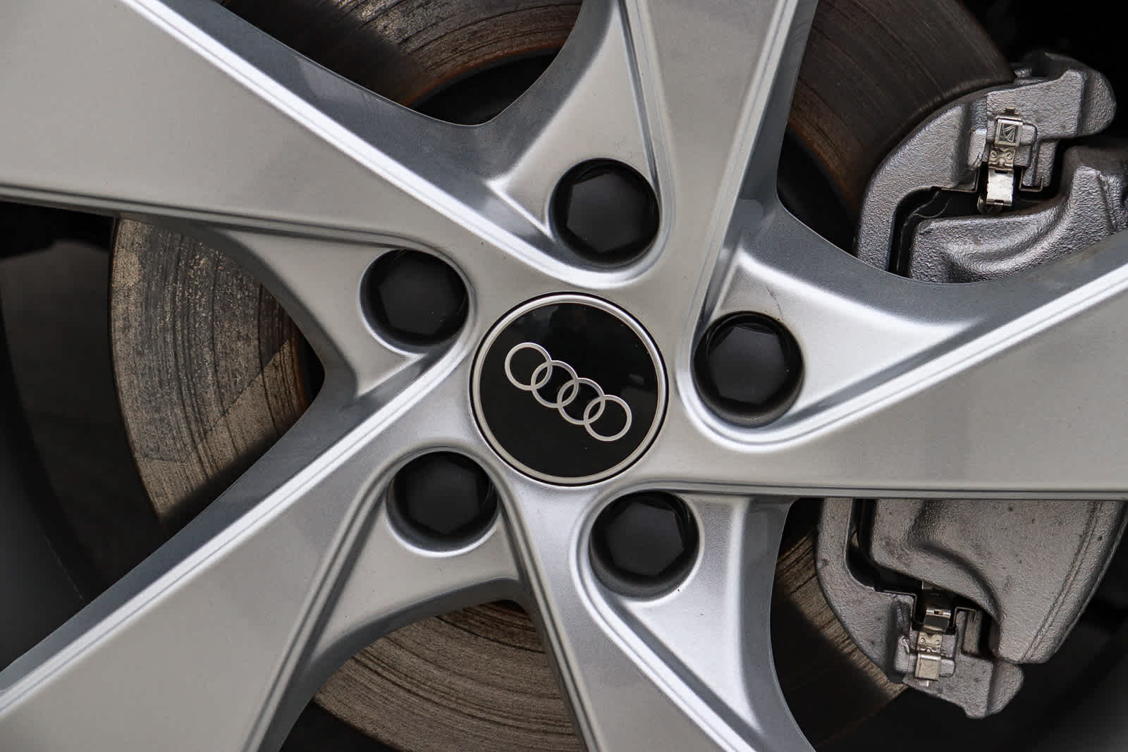 Thumbnail: 2025 Audi Q5 - 15