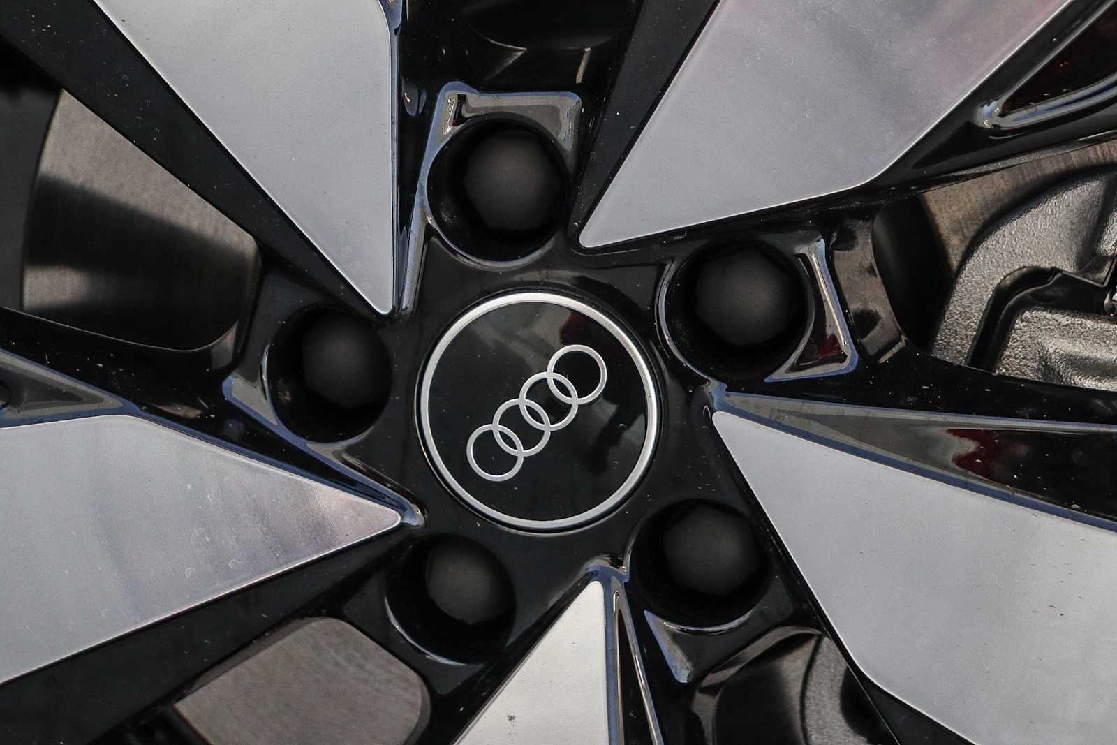 Thumbnail: 2025 Audi A5 - 15