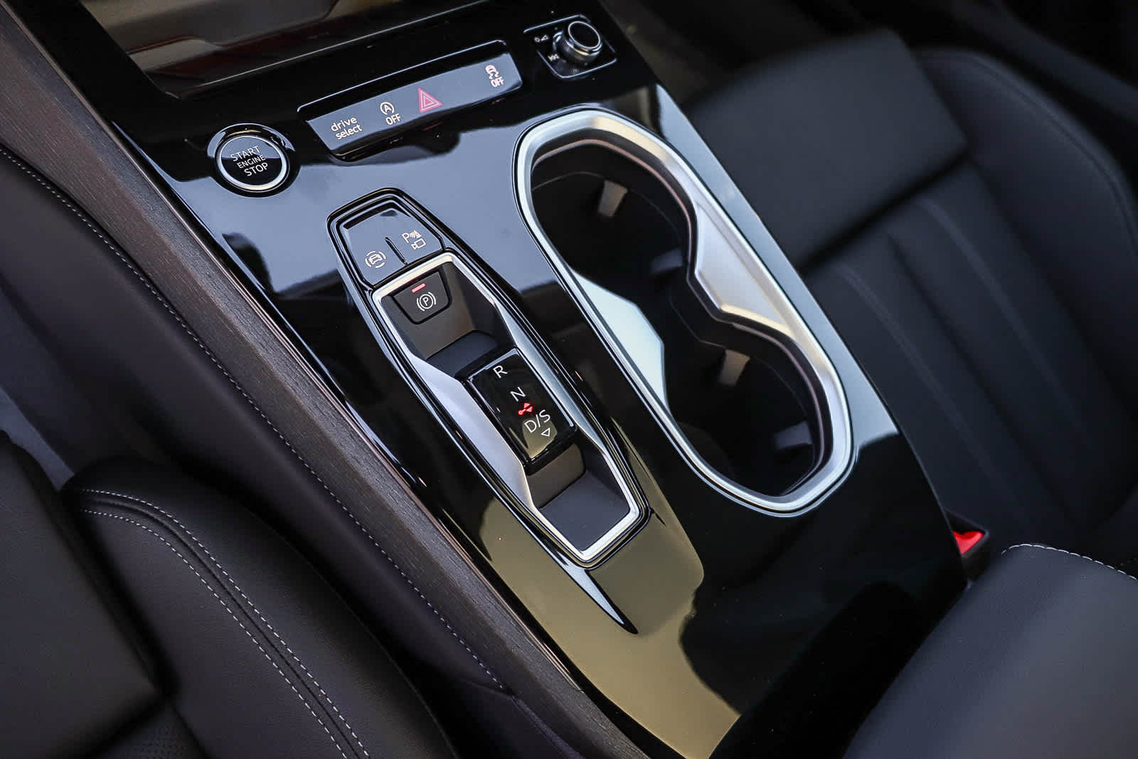 Thumbnail: 2026 Audi A6 - 24