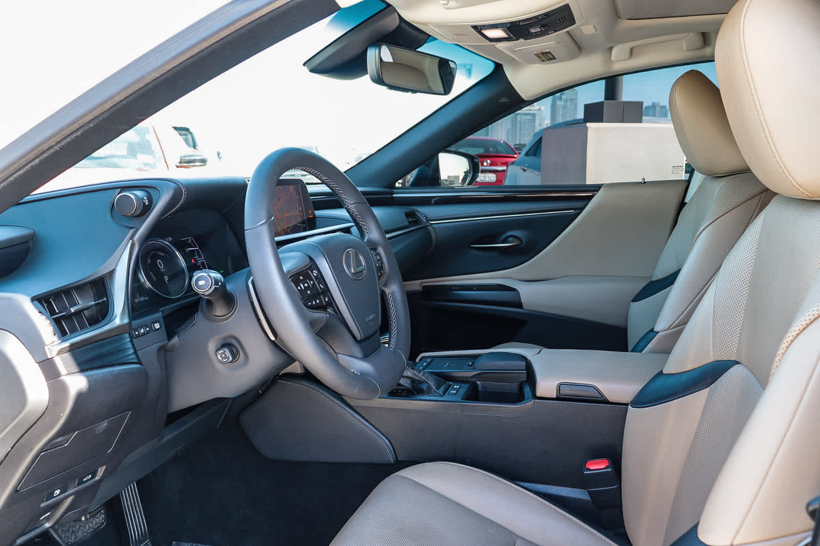 Thumbnail: 2021 Lexus ES - 22