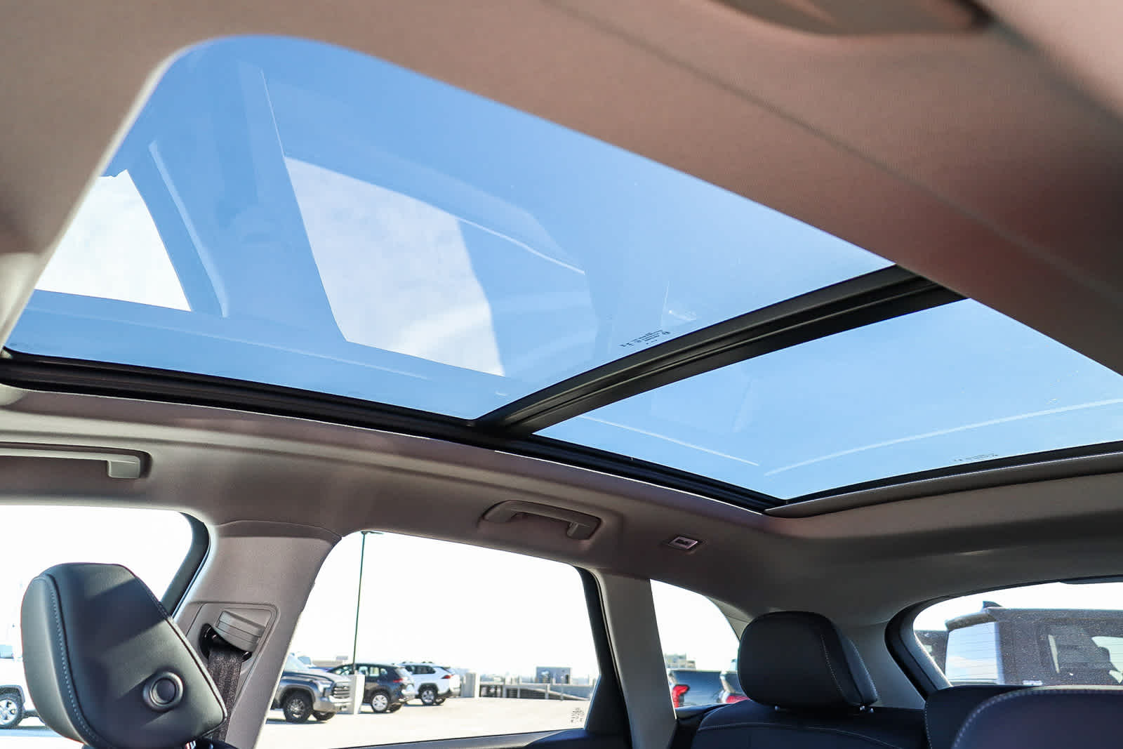 Thumbnail: 2025 Audi Q5 - 34