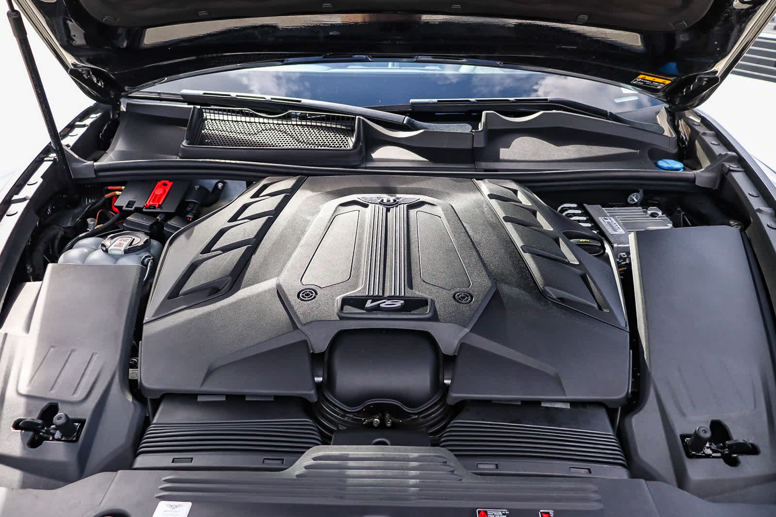 Thumbnail: 2021 Bentley Bentayga - 42