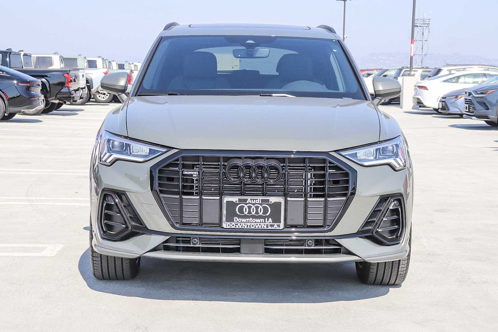 Thumbnail: 2025 Audi Q3 - 2