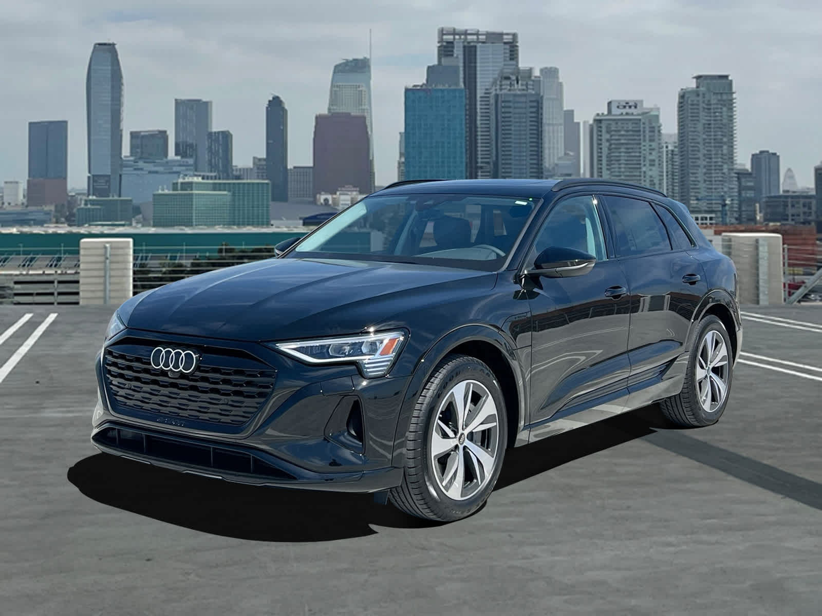 2024 Audi Q8 e-tron Premium -
                Los Angeles, CA