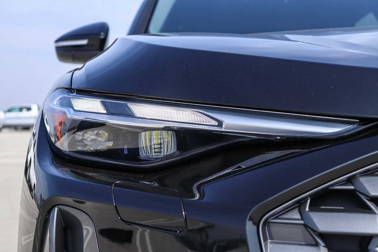 Thumbnail: 2025 Audi Q5 - 9