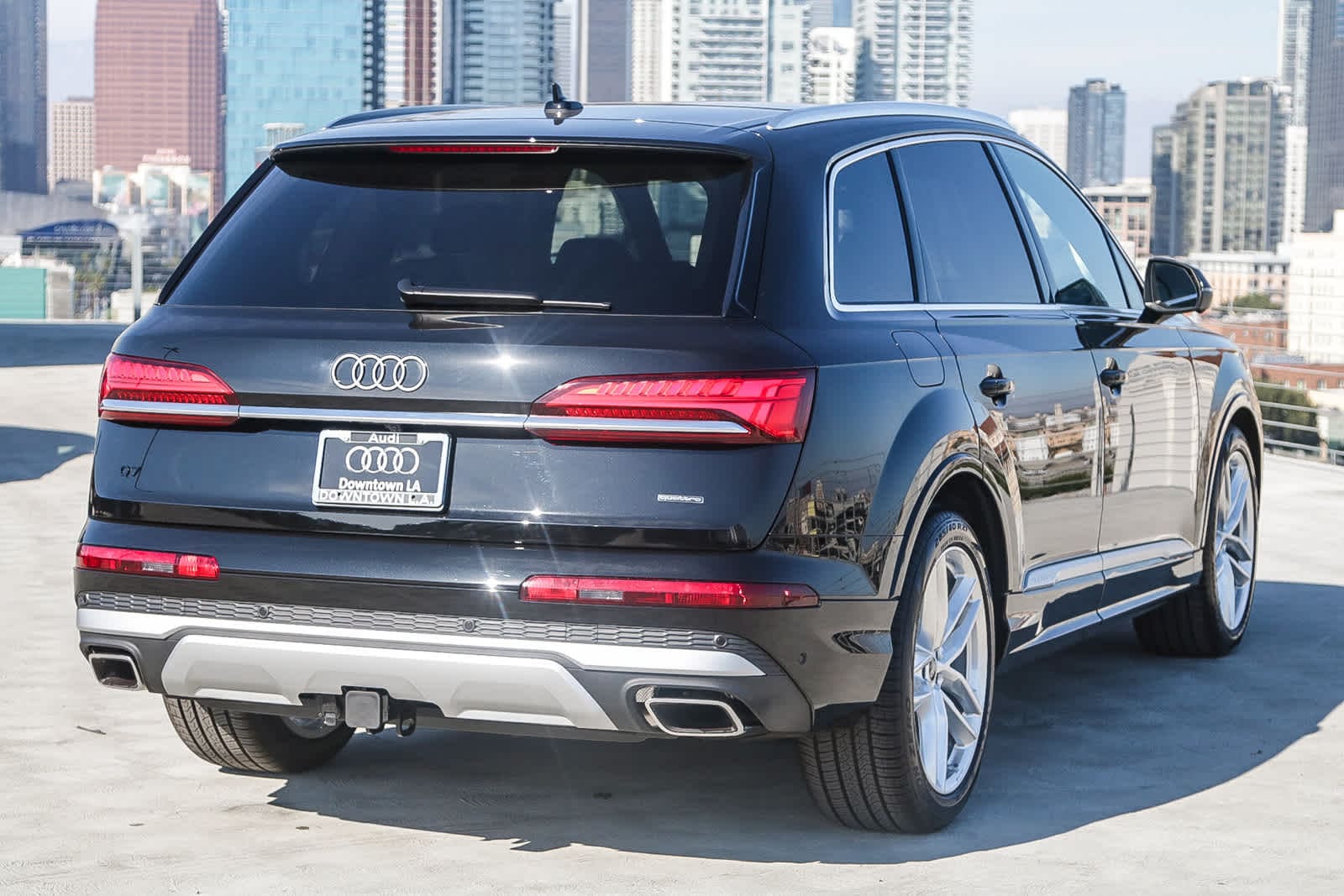 Thumbnail: 2025 Audi Q7 - 6
