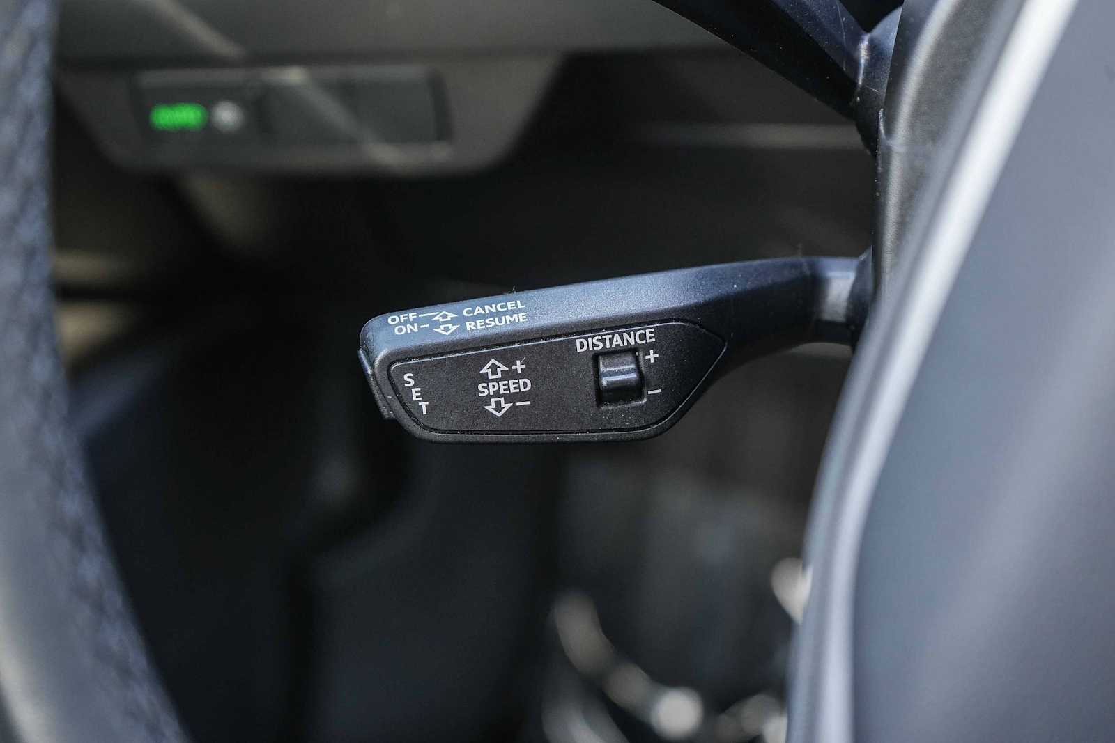 Thumbnail: 2023 Audi Q4 e-tron - 32