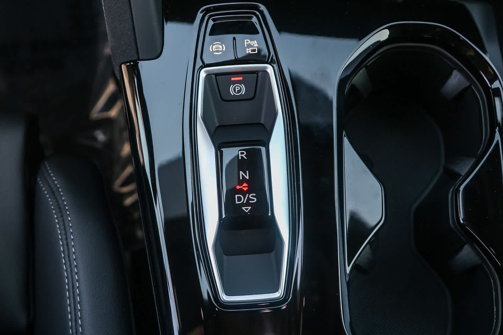 Thumbnail: 2025 Audi SQ5 - 28