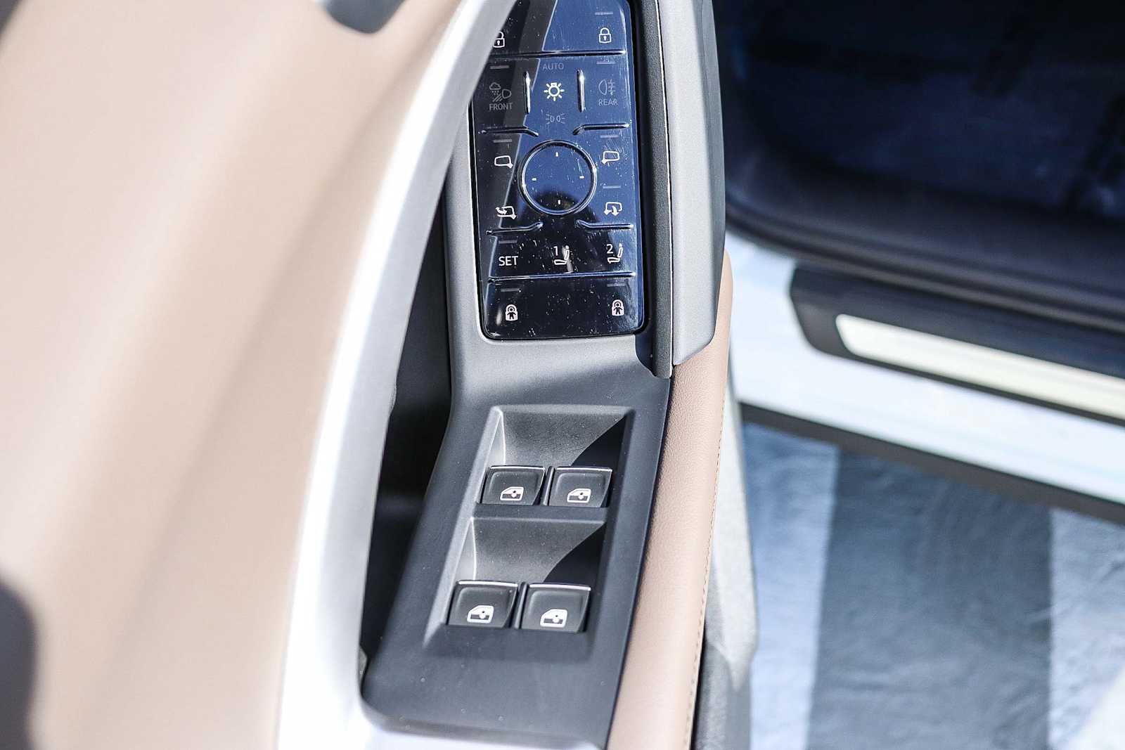 Thumbnail: 2025 Audi Q5 - 26