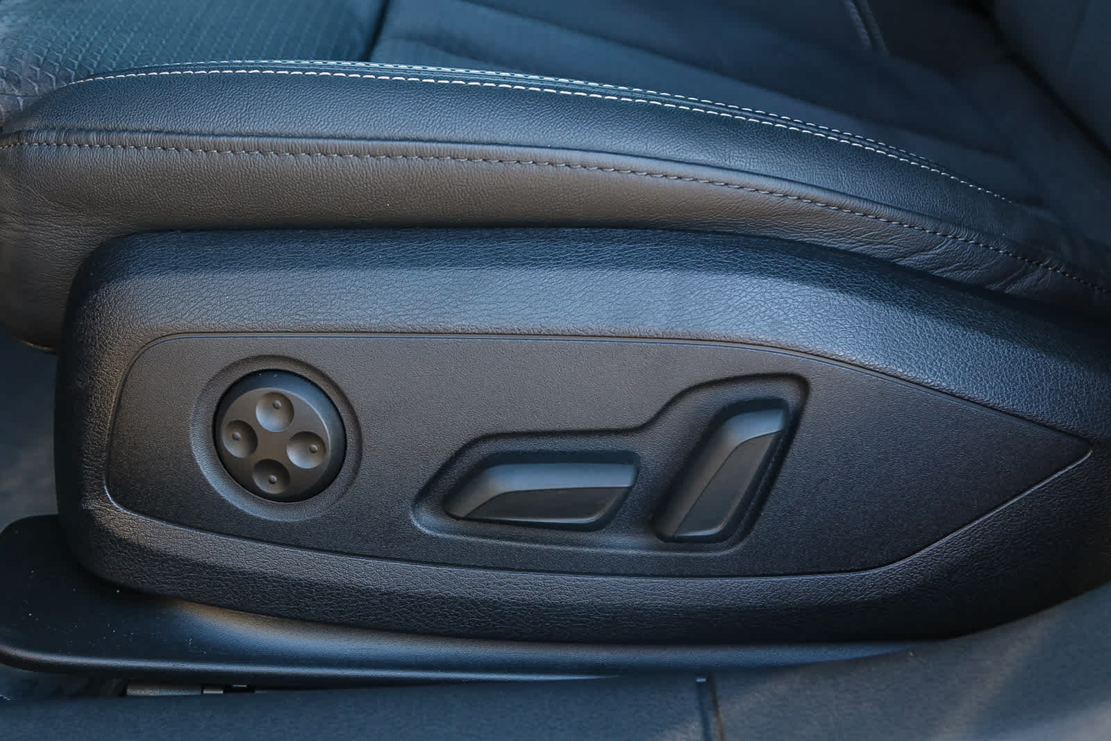 Thumbnail: 2025 Audi A5 - 21