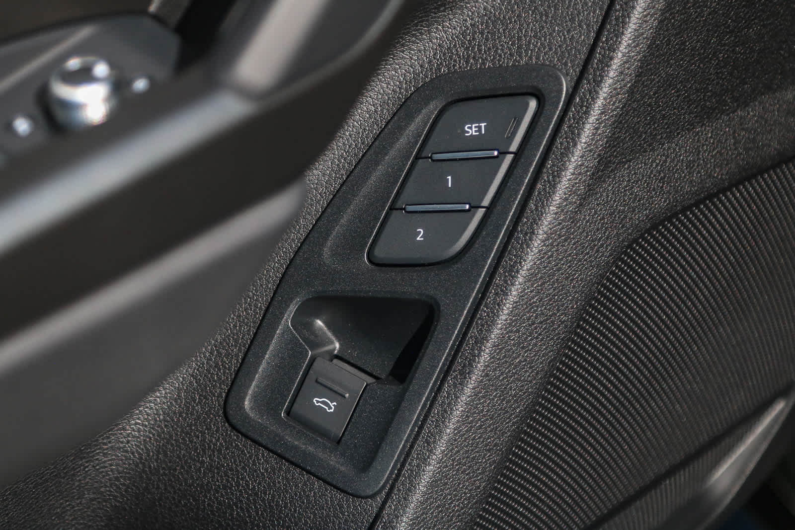 Thumbnail: 2025 Audi Q3 - 35