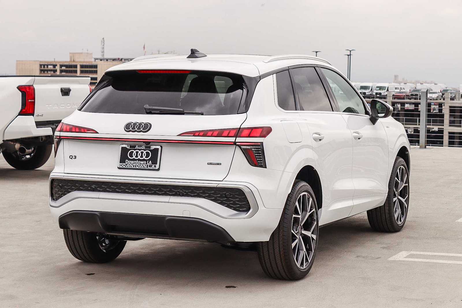 Thumbnail: 2026 Audi Q3 - 4