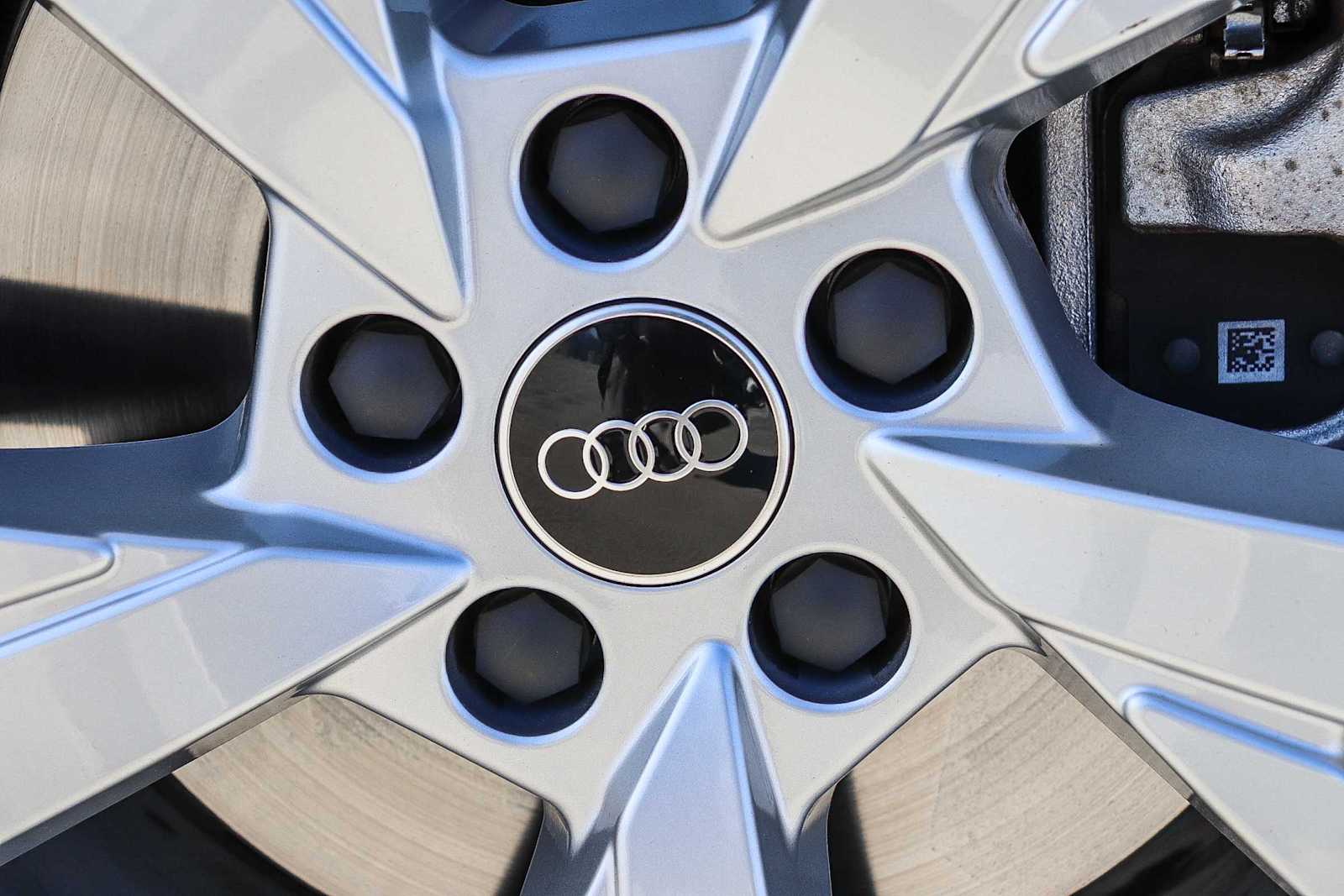 Thumbnail: 2025 Audi Q5 - 15