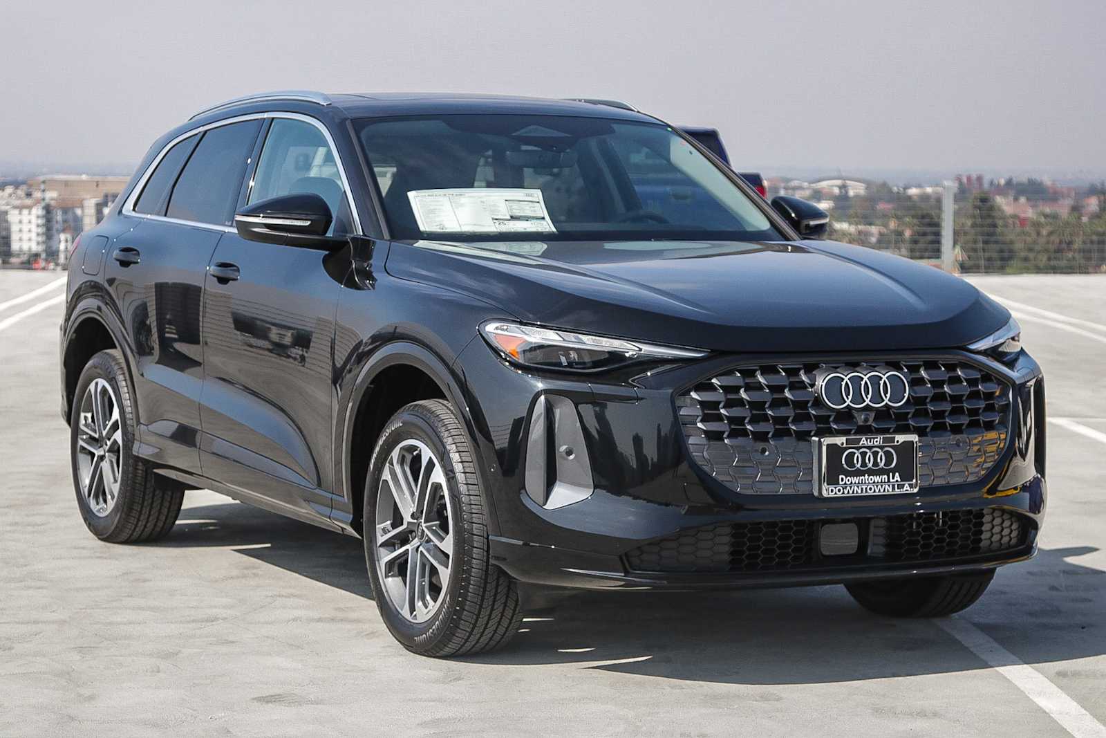 Thumbnail: 2025 Audi Q5 - 3