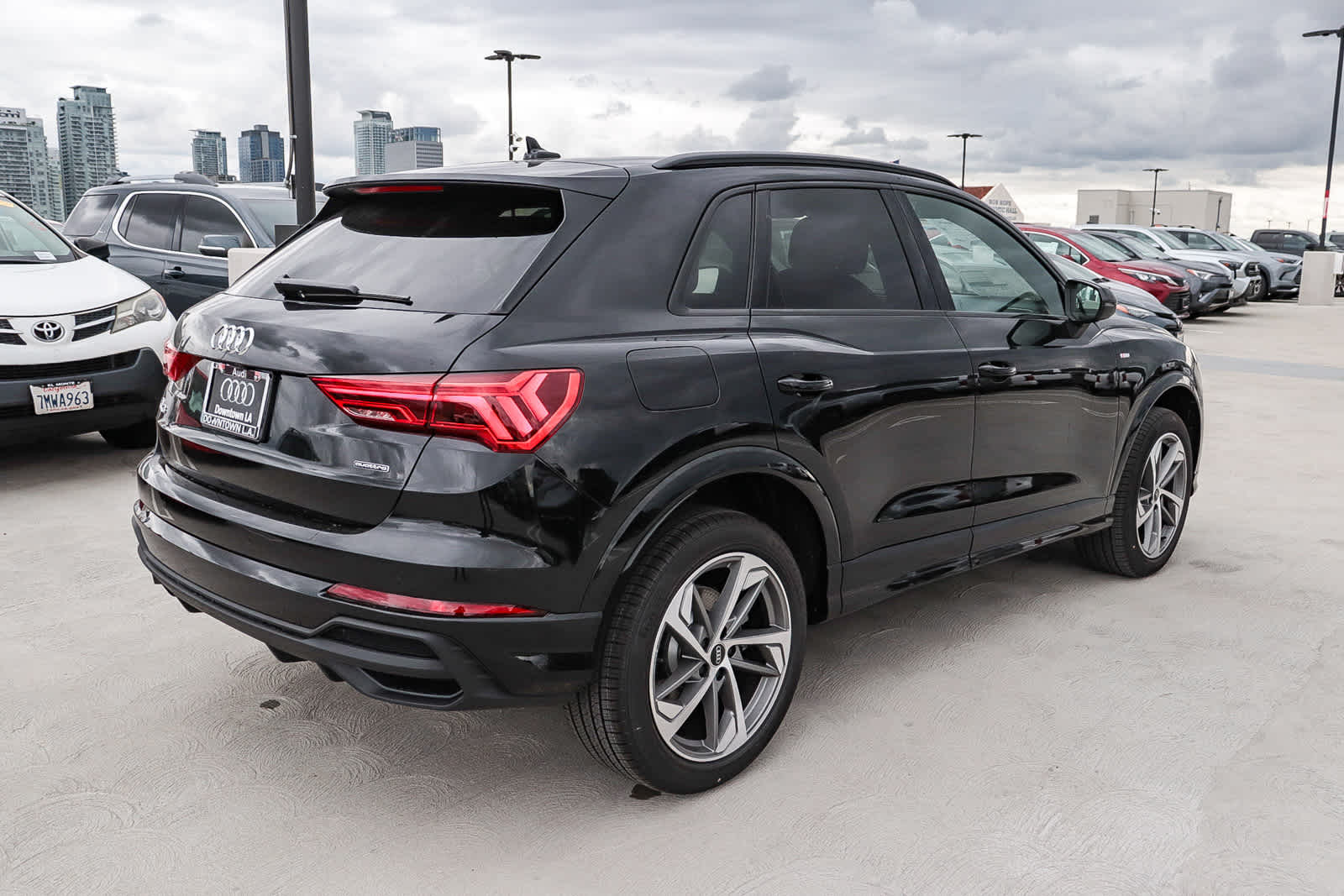 Thumbnail: 2025 Audi Q3 - 7