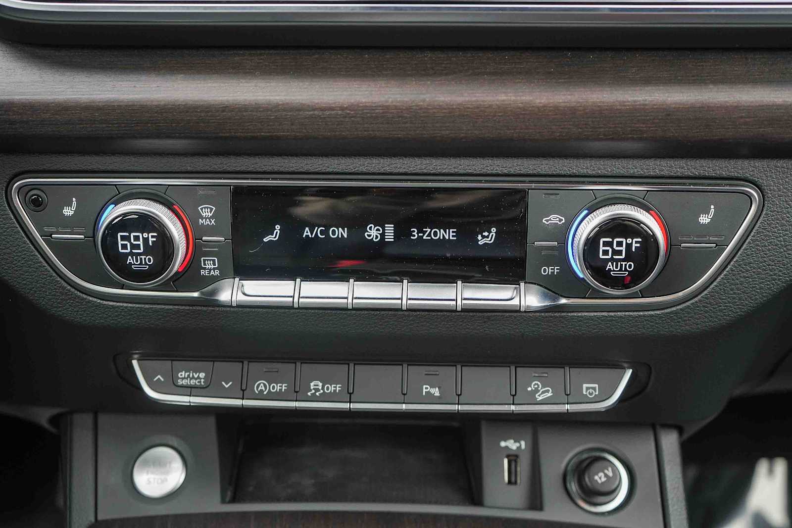 Thumbnail: 2023 Audi Q5 - 18