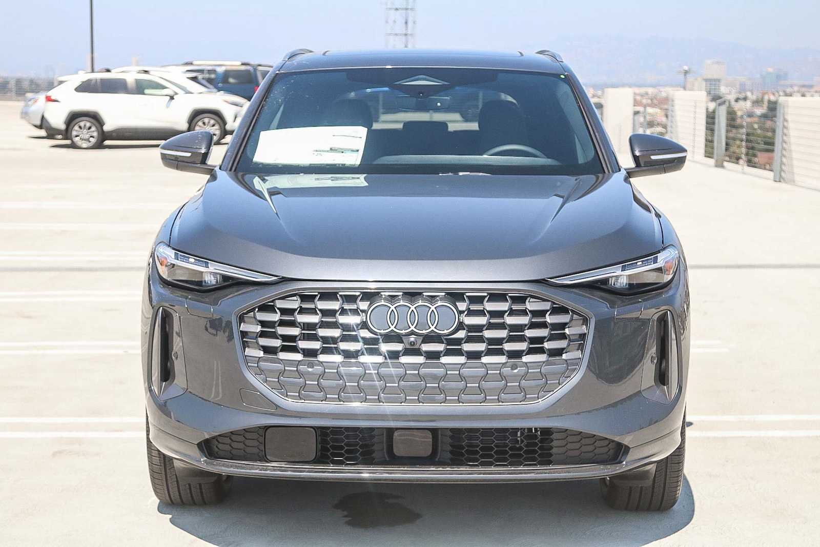 Thumbnail: 2025 Audi Q5 - 2