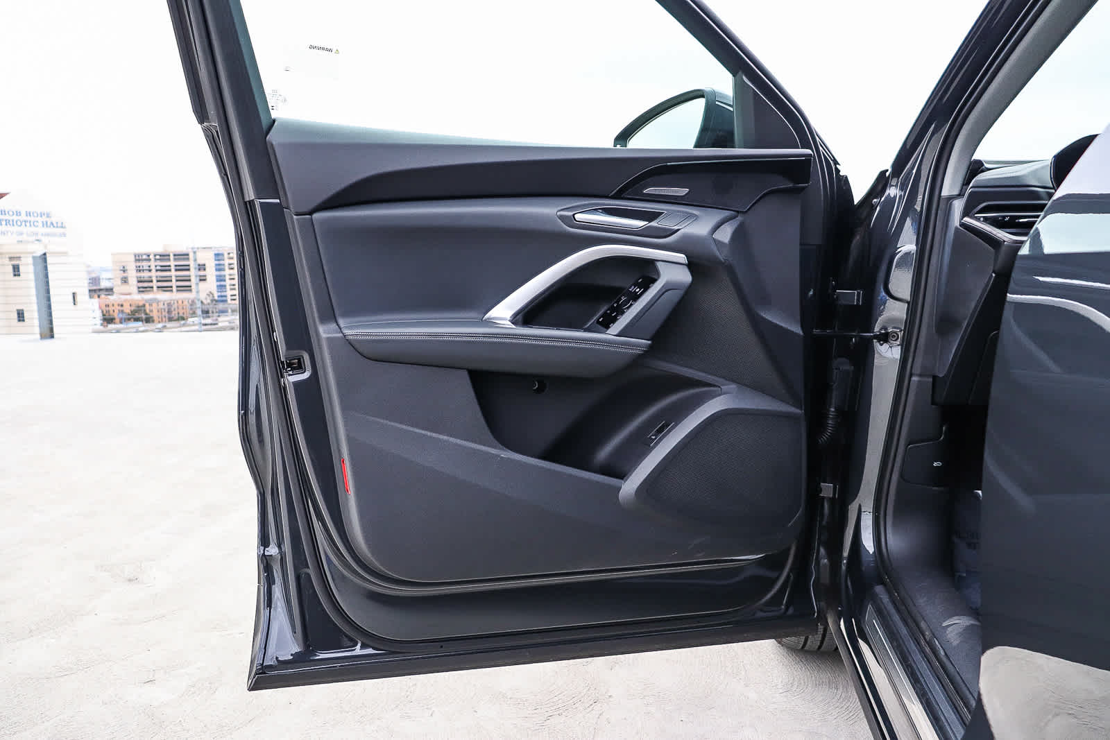 Thumbnail: 2025 Audi Q5 - 27