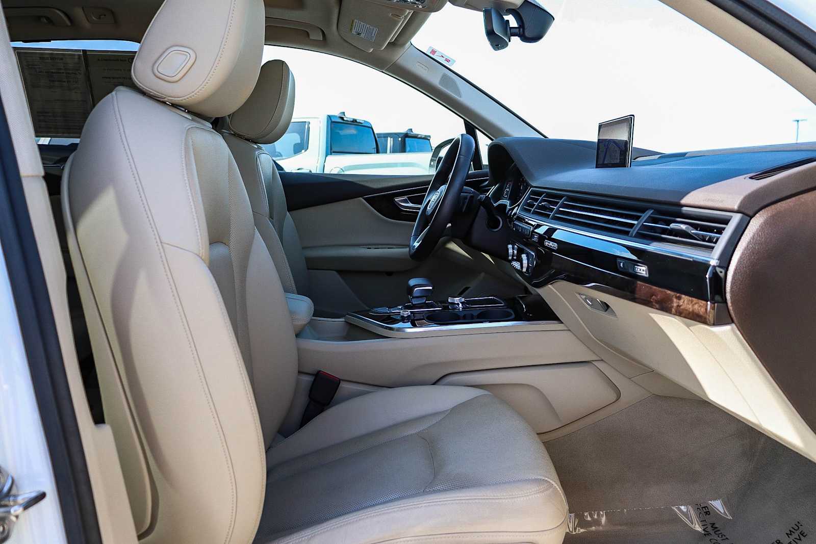 Thumbnail: 2017 Audi Q7 - 23