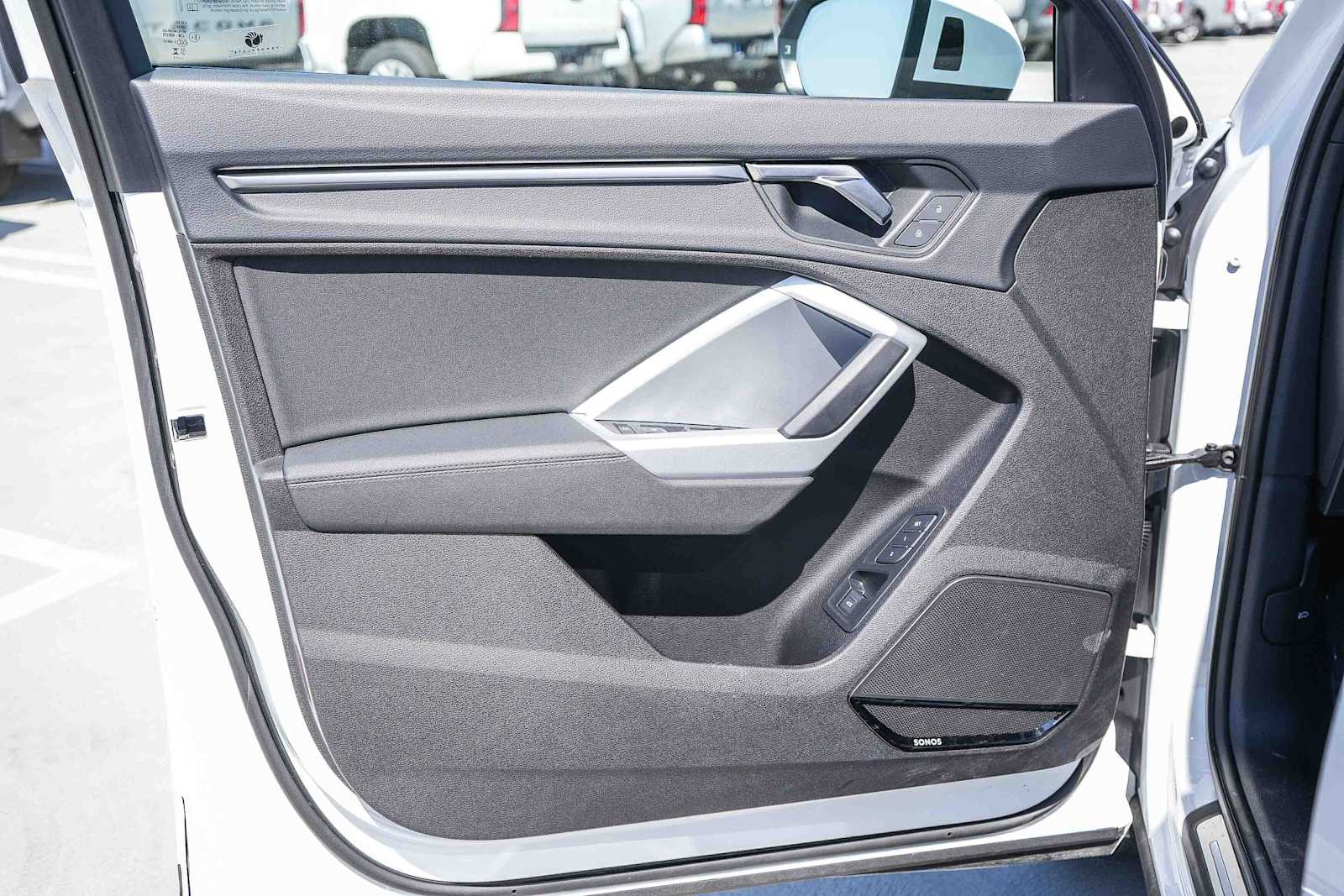 Thumbnail: 2025 Audi Q3 - 30