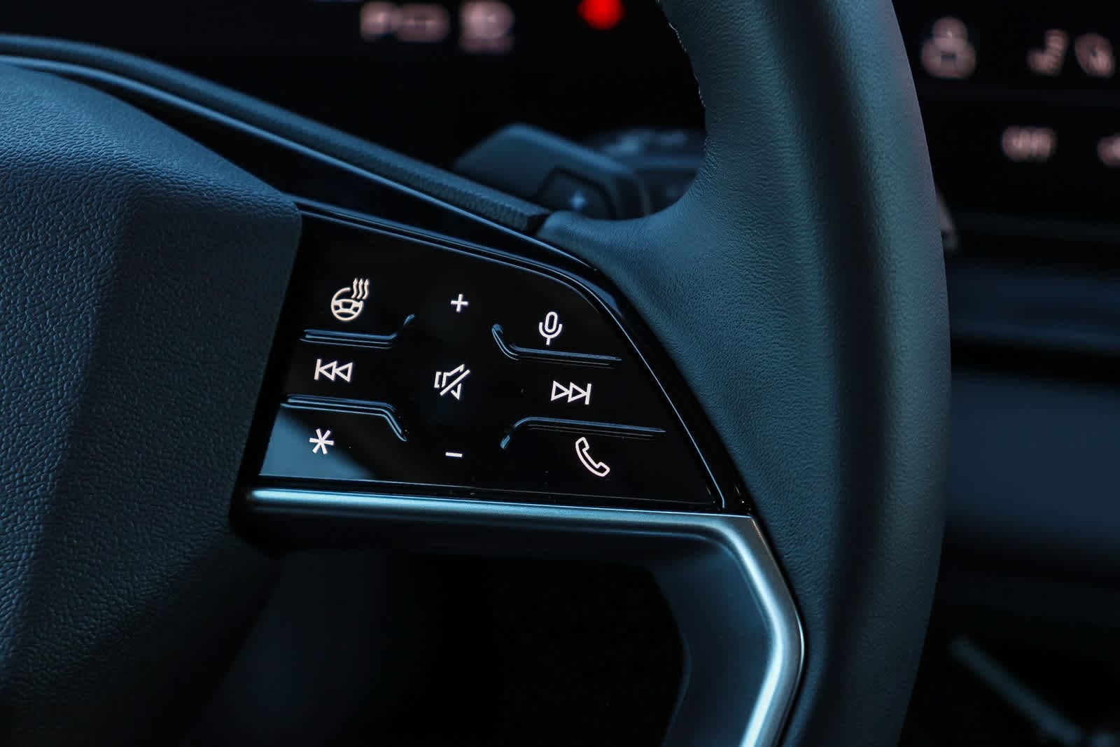 Thumbnail: 2025 Audi Q6 e-tron - 19