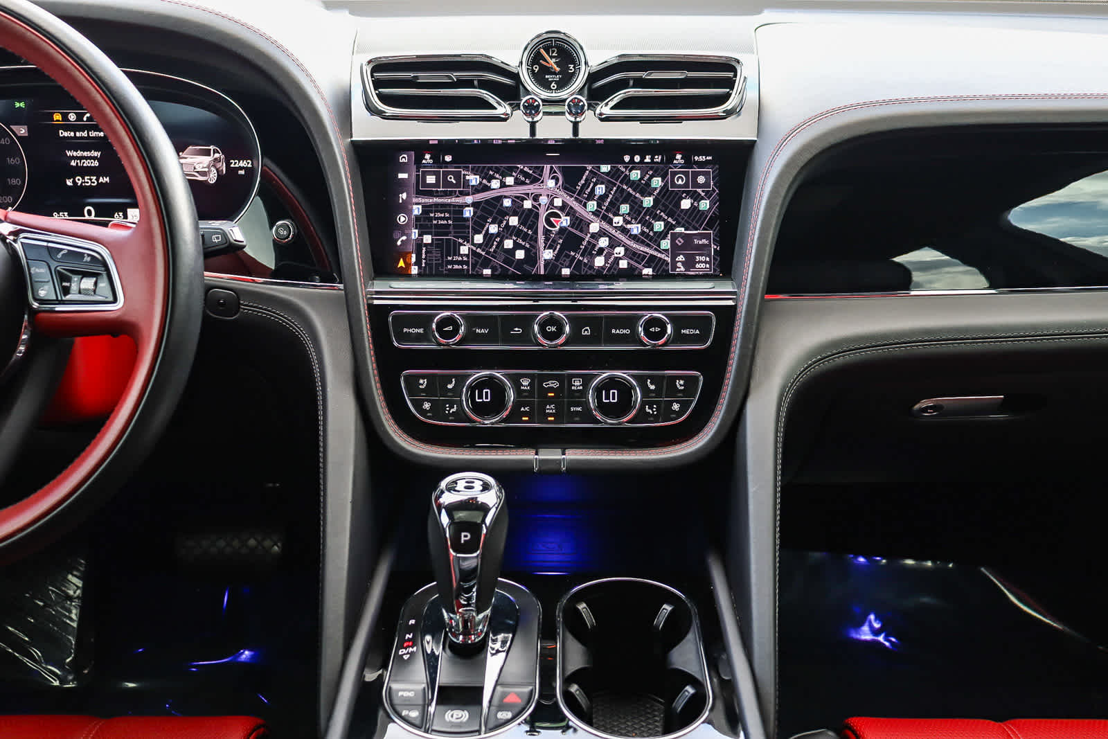 Thumbnail: 2021 Bentley Bentayga - 17