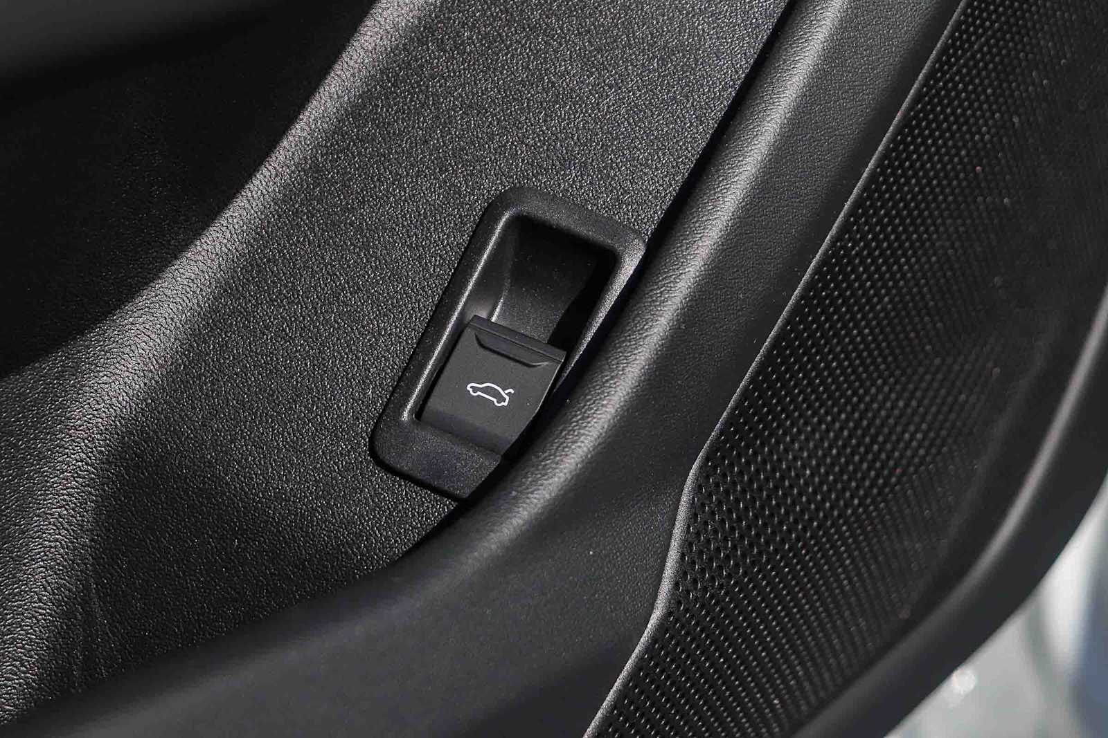 Thumbnail: 2026 Audi A6 - 26