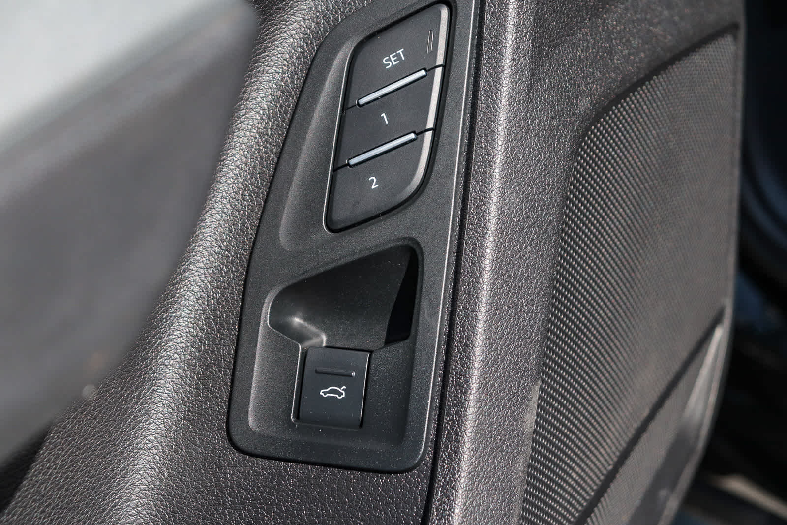 Thumbnail: 2023 Audi Q3 - 28