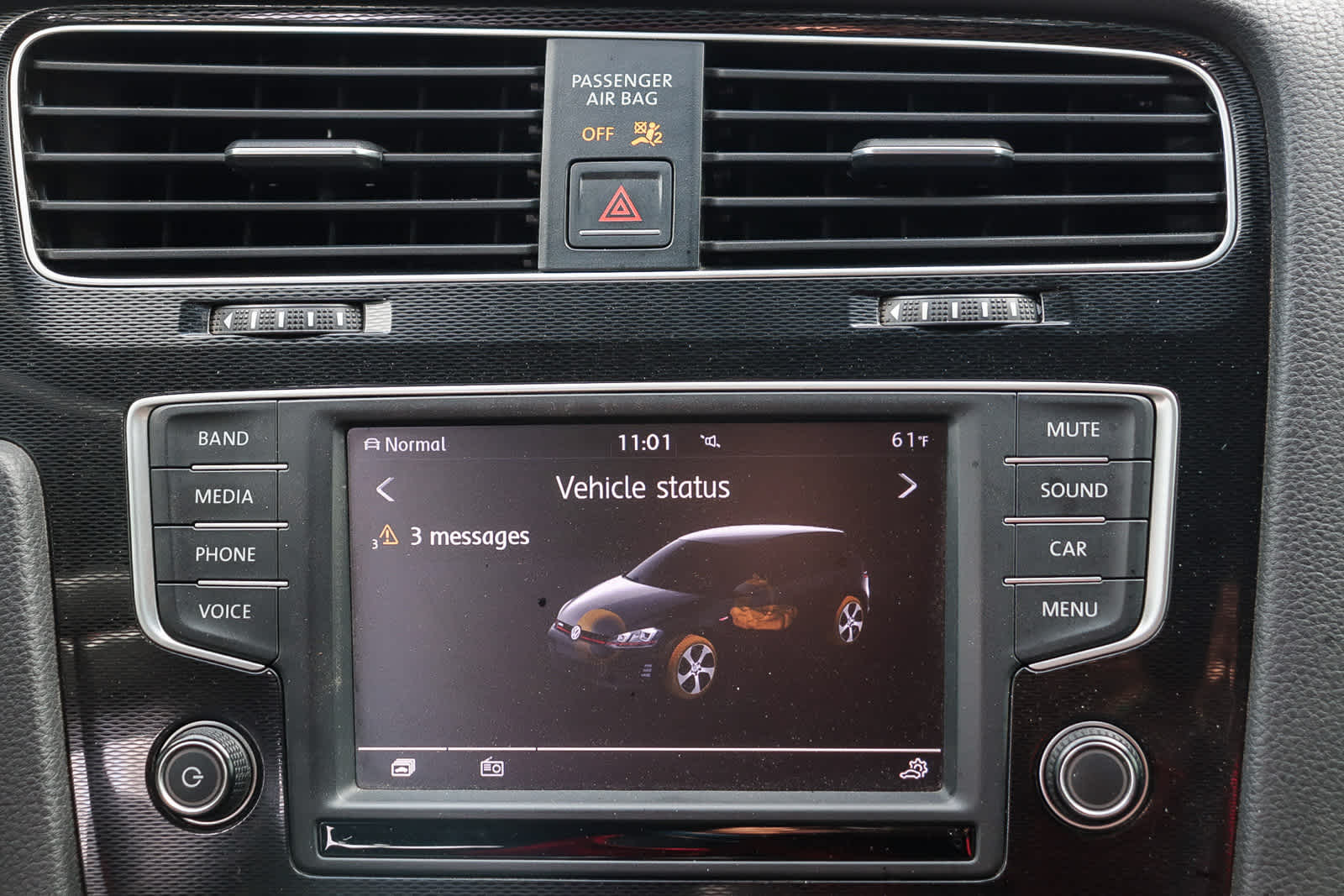 Thumbnail: 2017 Volkswagen Golf - 19