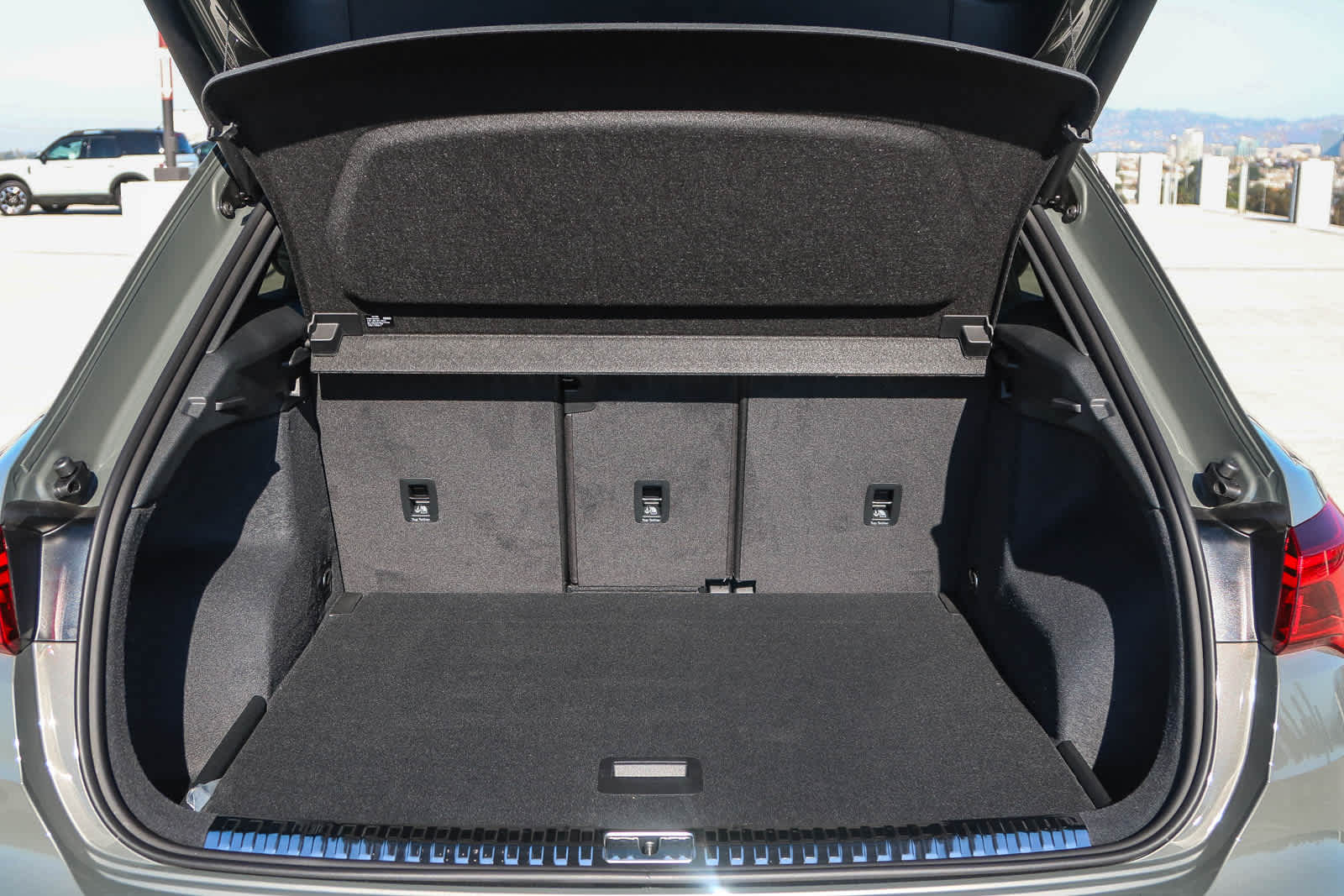 Thumbnail: 2025 Audi Q3 - 45