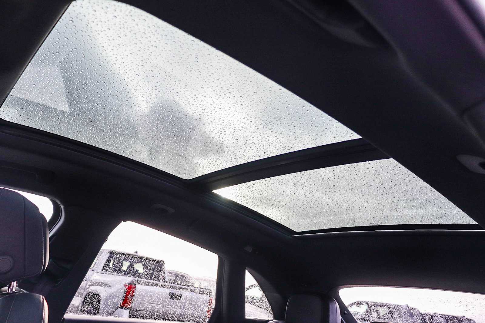 Thumbnail: 2021 Porsche Macan - 33