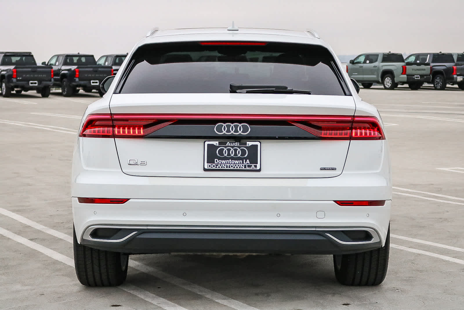 Thumbnail: 2023 Audi Q8 - 8