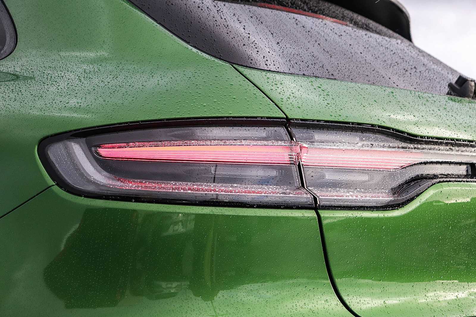 Thumbnail: 2021 Porsche Macan - 12