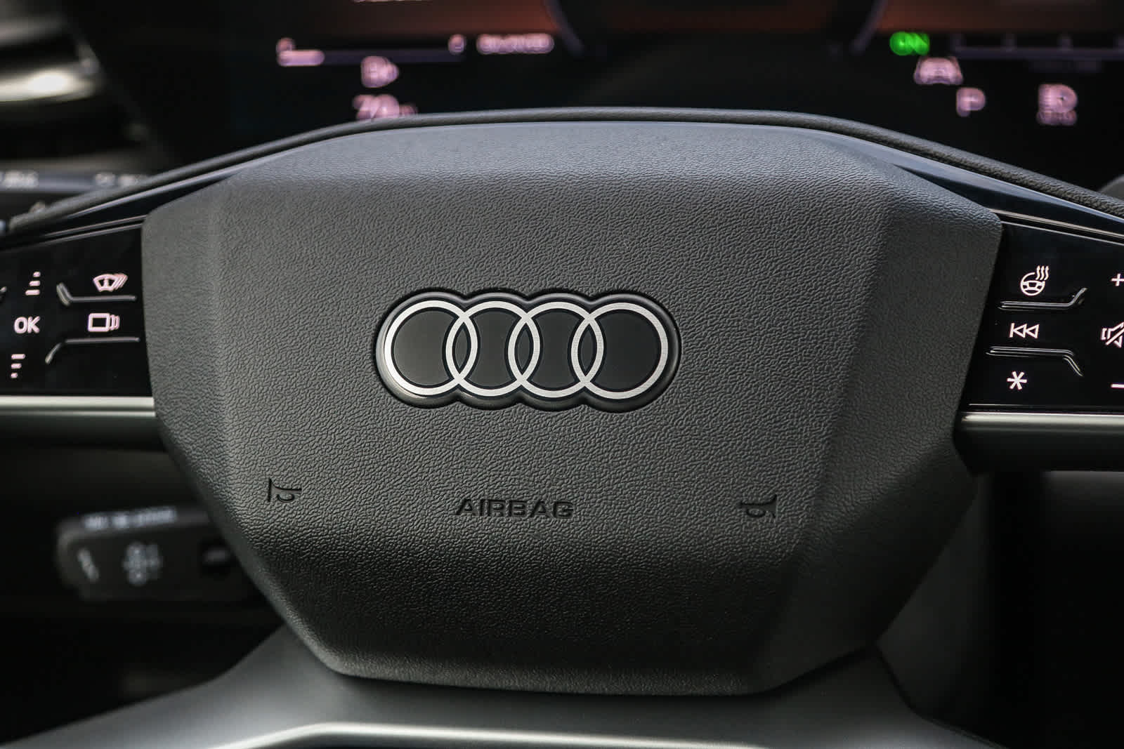 Thumbnail: 2025 Audi Q5 - 21