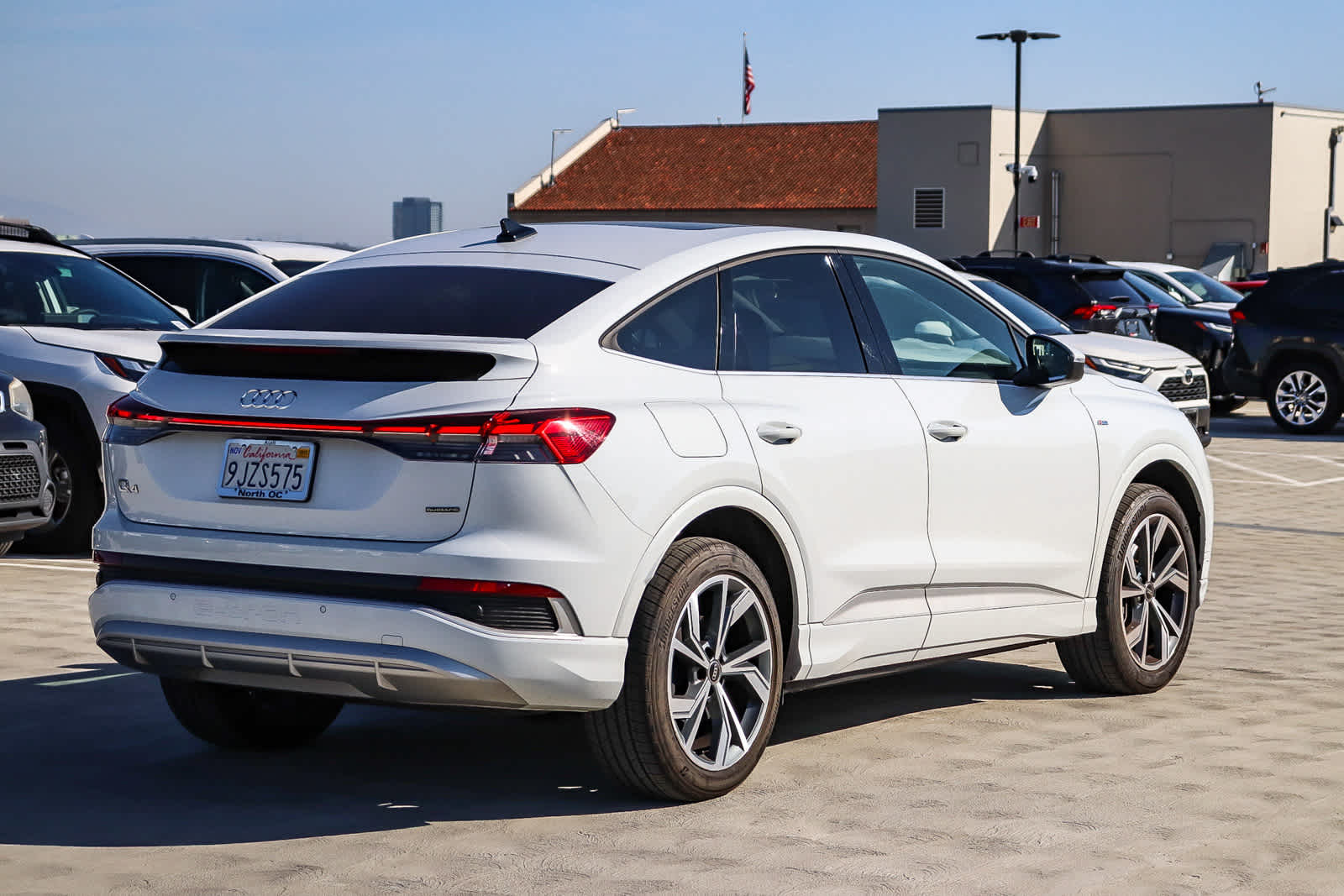 Thumbnail: 2023 Audi Q4 e-tron - 4