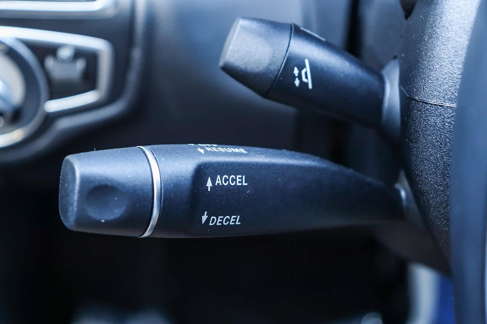 Thumbnail: 2018 Mercedes-Benz C-Class - 23