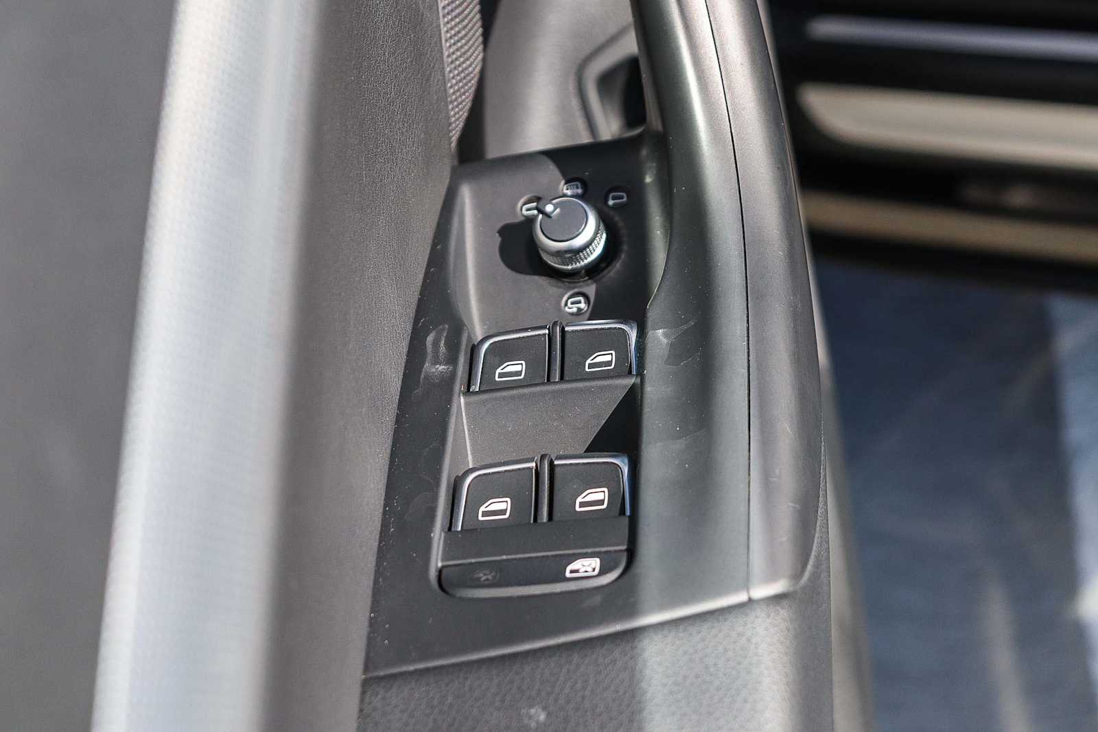 Thumbnail: 2018 Audi Q3 - 29