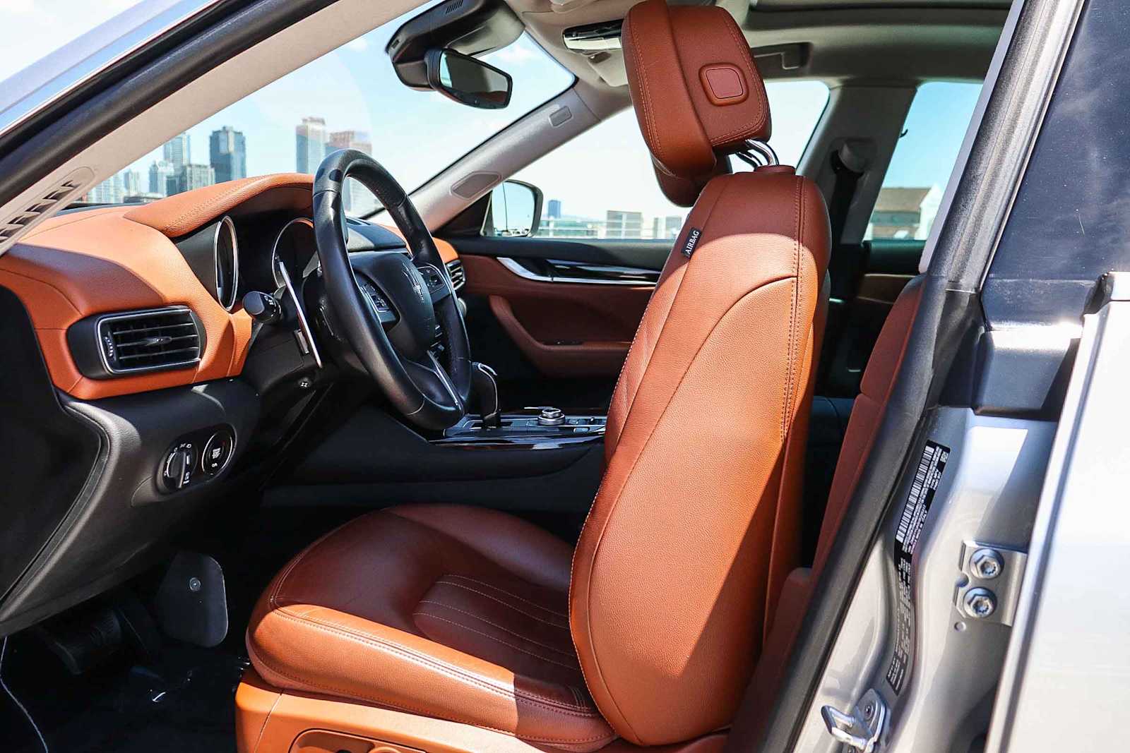 Thumbnail: 2017 Maserati Levante - 23