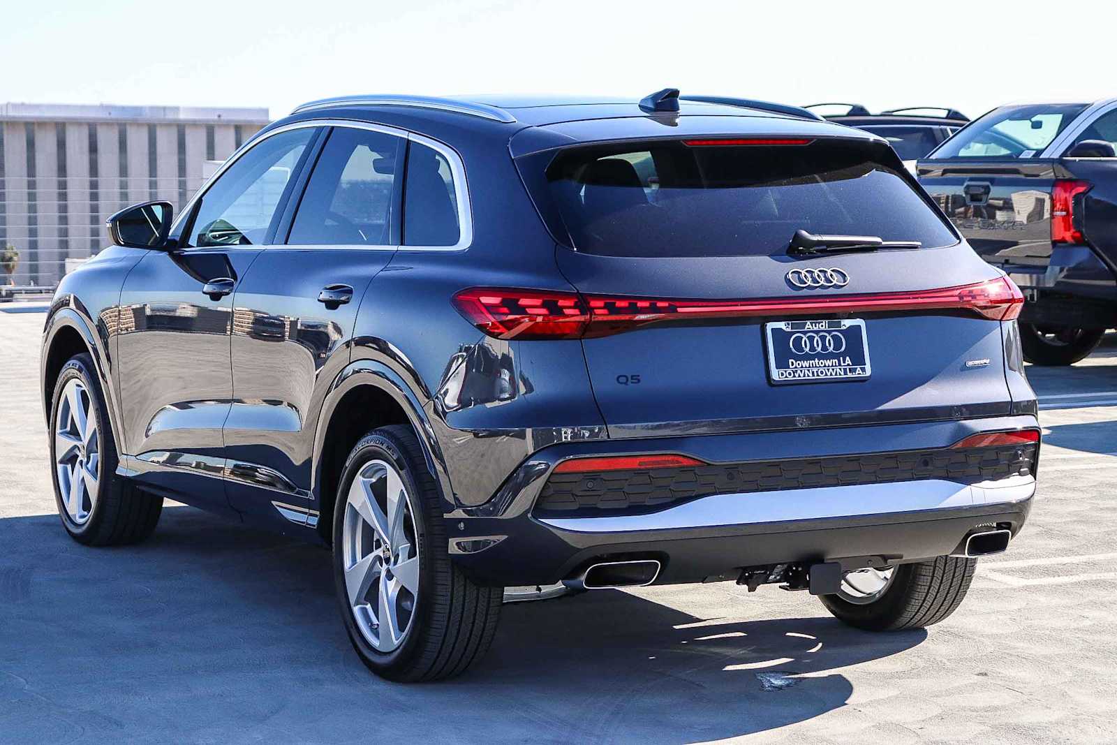 Thumbnail: 2025 Audi Q5 - 6