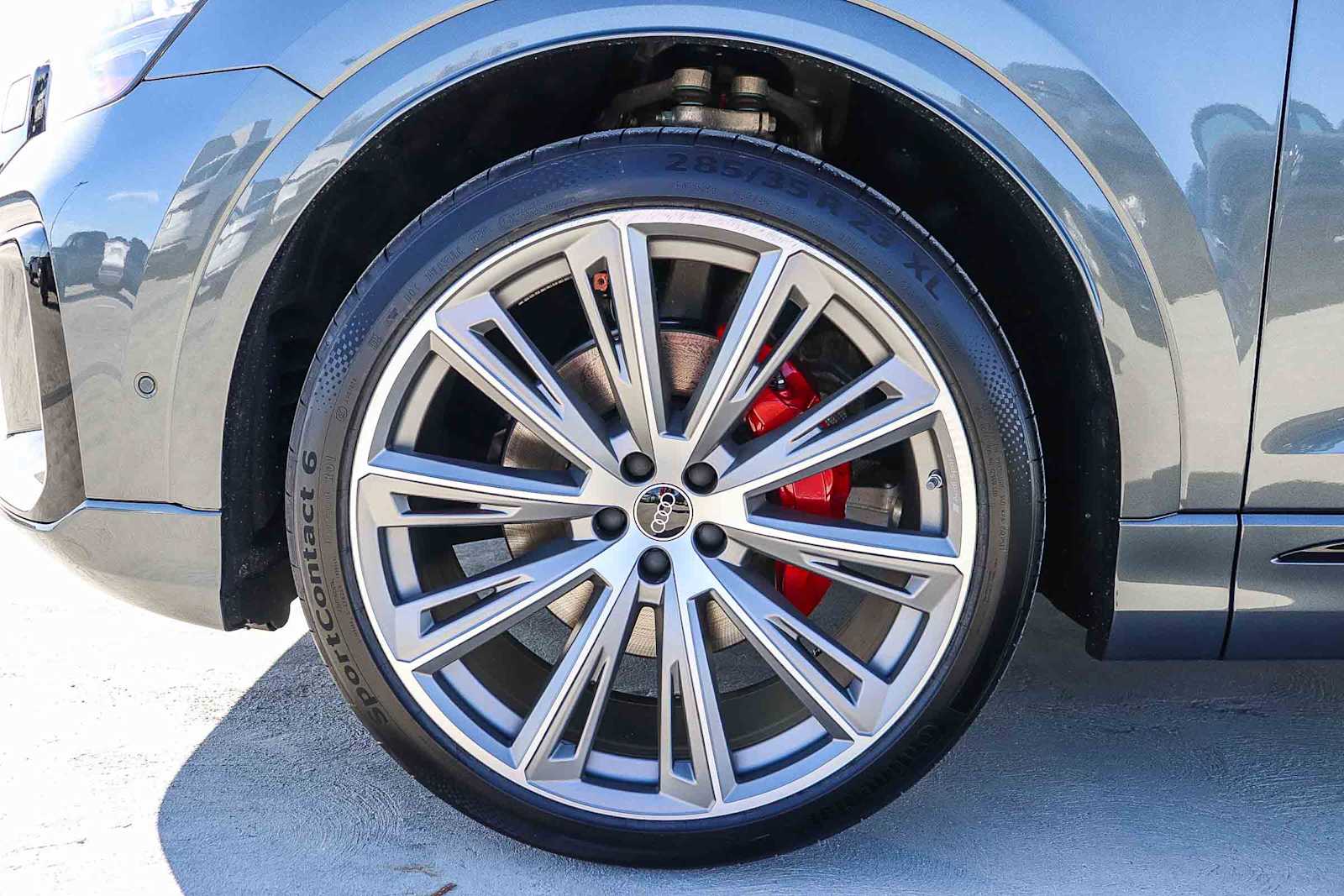 Thumbnail: 2026 Audi Q8 - 14