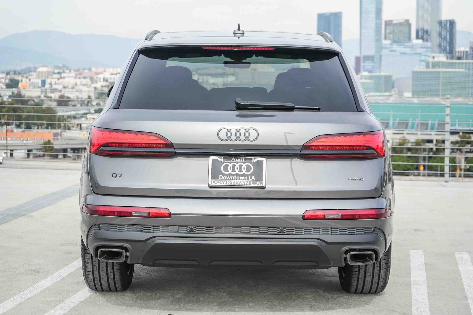 Thumbnail: 2026 Audi Q7 - 8