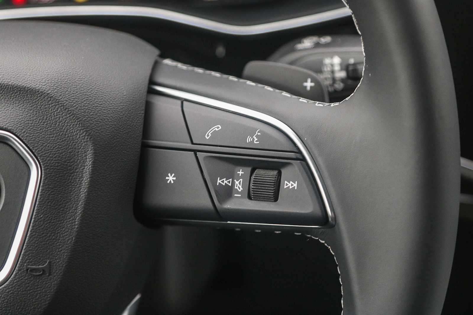 Thumbnail: 2026 Audi Q7 - 21