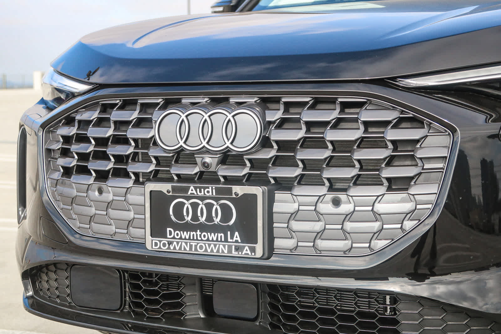 Thumbnail: 2025 Audi Q5 - 6